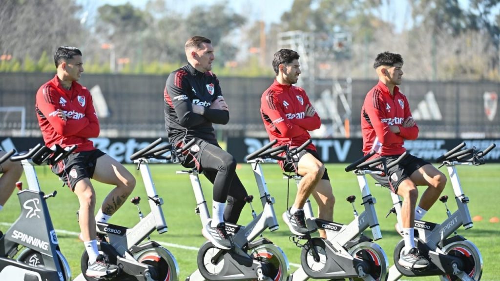 River receives Godoy Cruz in the Monumental