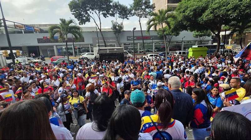 SUAF Volunteer Movement Deliver Document before UN in support of President Maduro