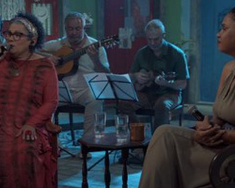 Samba-Canção Embala Unpublished Chat with Silvia Borba on TV Brasil