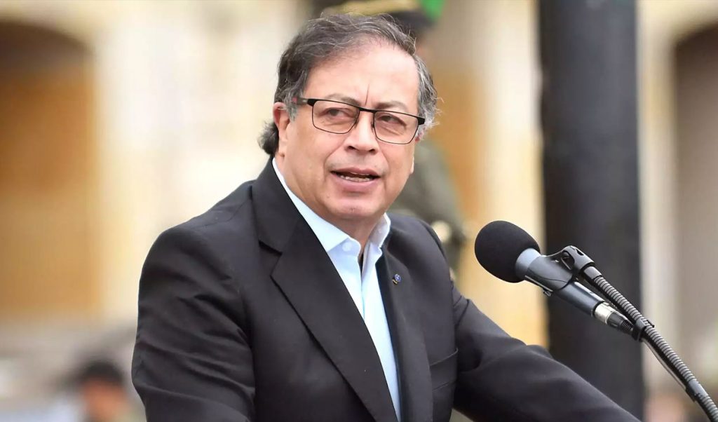 Santa Rosa Island: Gustavo Petro is unaware of treaties that confirm Peruvian sovereignty; while government questions accusation