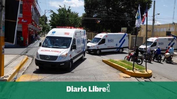 System 911 Delives three ambulances in Santiago Rodríguez