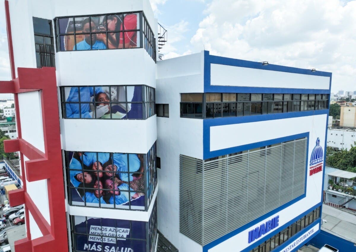 La DGCP anula adjudicaciones en la licitación de mochilas y kits escolares del INABIE