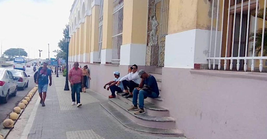 The Sauto Theater: a crack on the ceiling and another in the culture of Matanzas