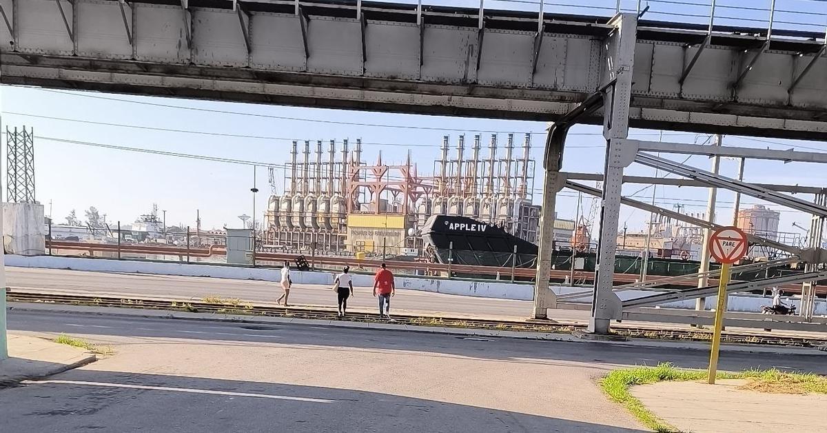 The UNE announces that the 'pino' of the Bay Habanera will disconnect by "commercial reasons"