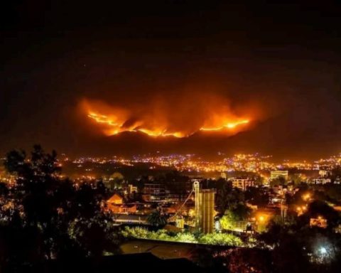 The fire is aggravated in Sama and threatens the city of Tarija; The alleged author of the bones died