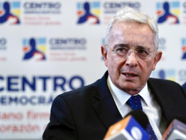 The keys to understanding Álvaro Uribe's plan for the 2026 elections