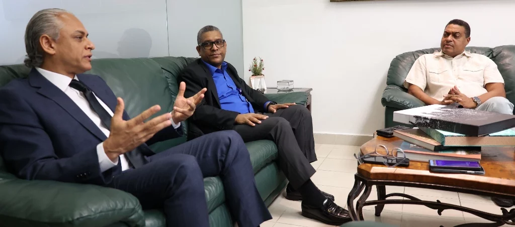 The new card will allow data integration between public and private entities