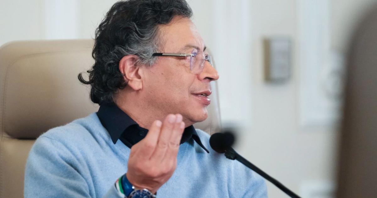 "The official language is Spanish": Petro to those who promote English as a second language in schools