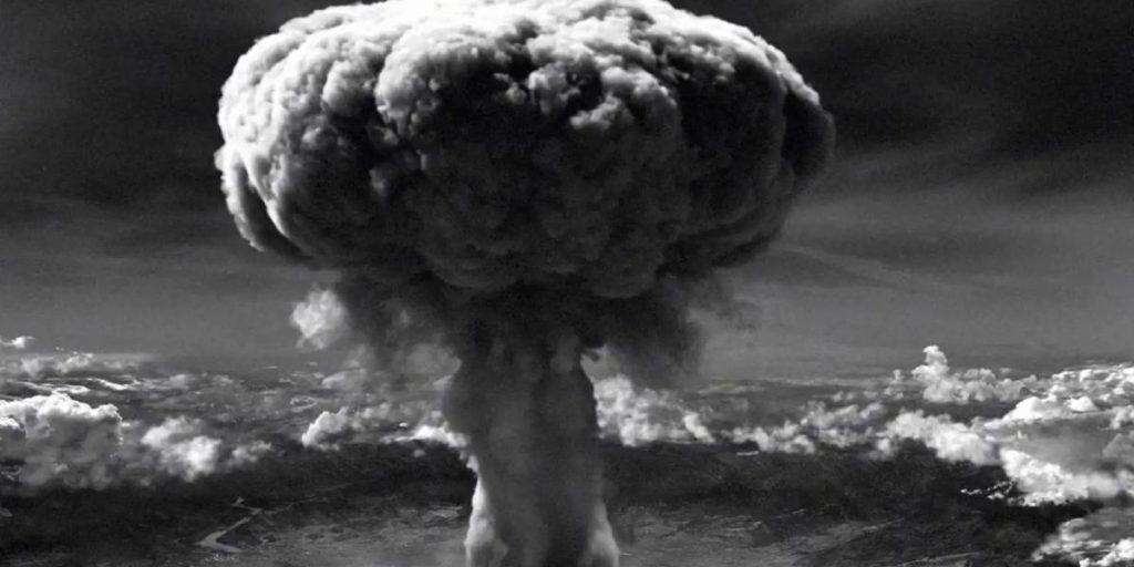 The pilot who never regretted throwing the Hiroshima bomb