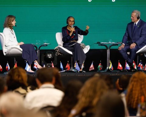 “There is only one way: Implement,” says Marina on climate goals