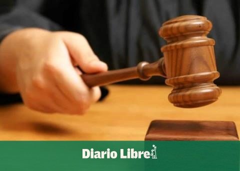 They impose an economic guarantee to the former official for Haitian traffic