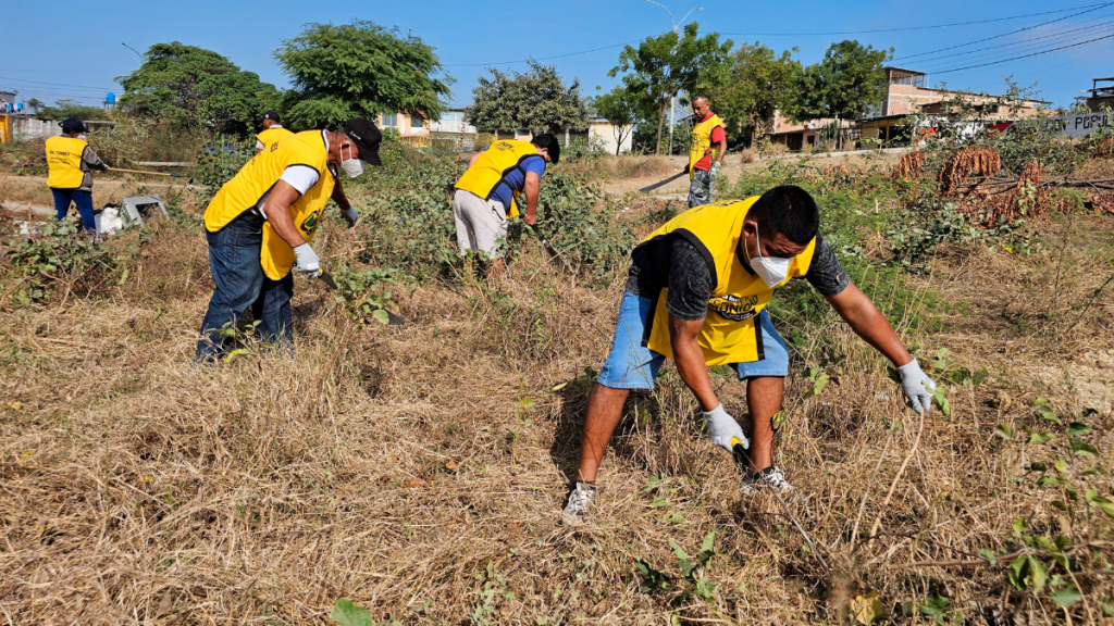 They present a bill that proposes mandatory work for prisons inmates