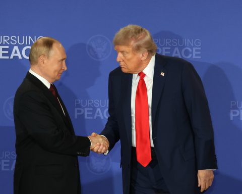 Trump and Zelenski will meet Monday at the White House