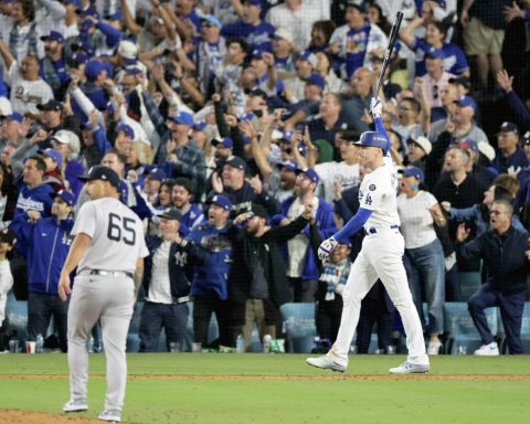 Two Cubans move on the deadline of MLB changes