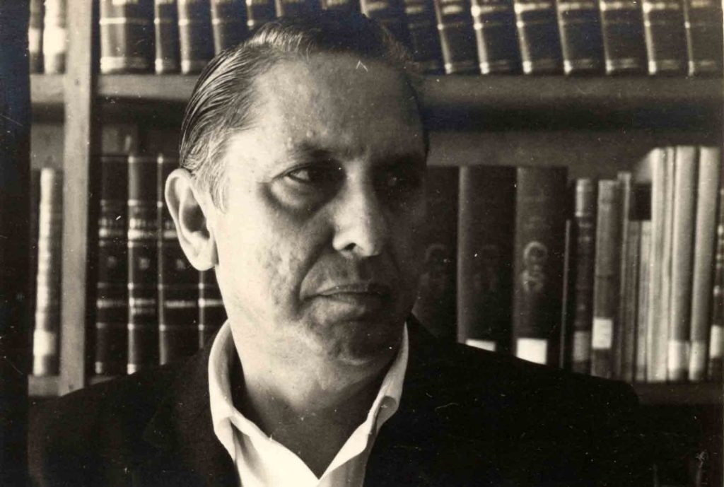 Two cards from Borges to Cintio Vitier