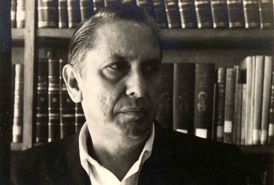 Two cards from Borges to Cintio Vitier