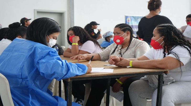 Venezuelans return repatriated from the US.