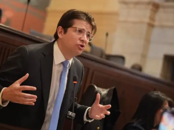 'Very hard blow': former government exnegociators with the FARC, after the death of Miguel Uribe