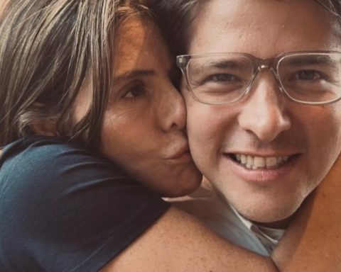 "We are going to honor the memory of our warrior": Miguel Uribe's sister