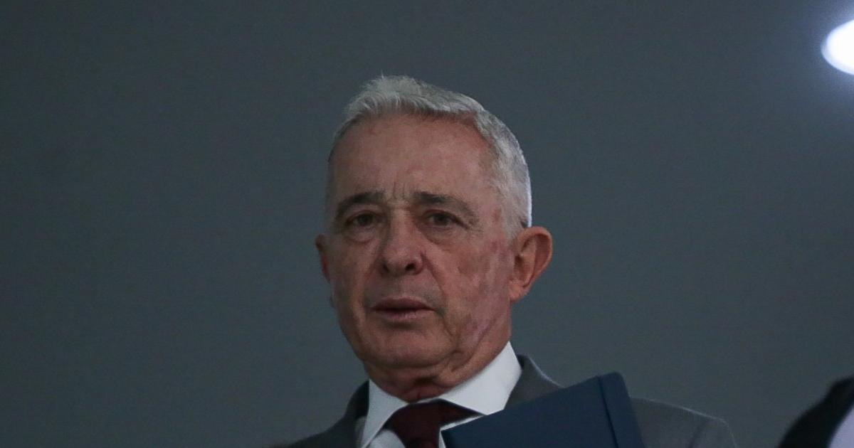 What follows in the case of former president Álvaro Uribe Vélez?