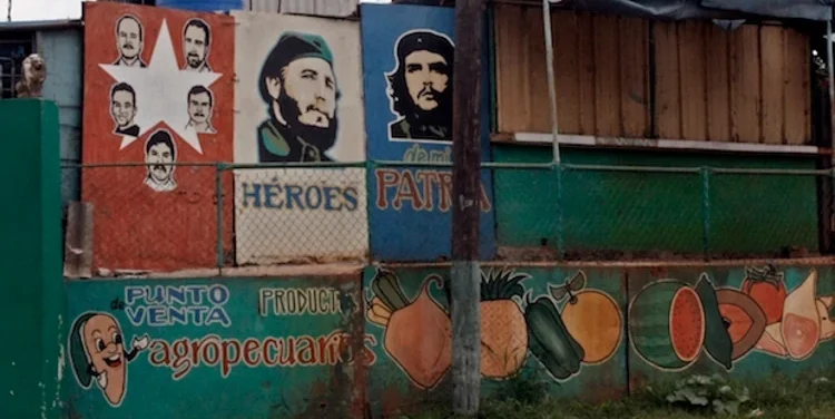 When does the dictatorship end in Cuba?: Chatgpt responds