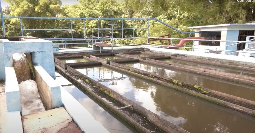 With dry reservoirs, water reaches sancti spíritus dirty and with "Bad smell"