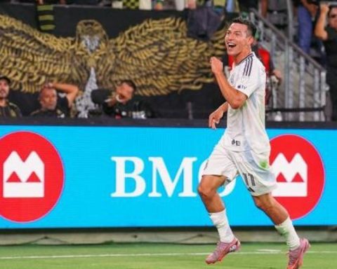 1-2: Chucky Lozano spoils Heung Min's debut are before his audience