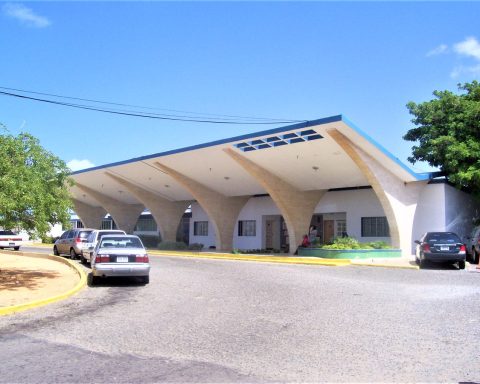 1 year old child was hospitalized after ingesting diesel in Falcón