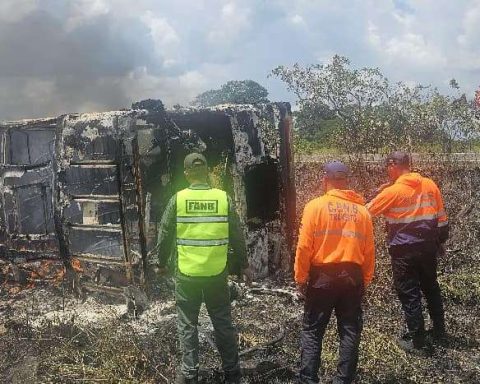 10 people died after burning a bus on the Upata-Guasipati road