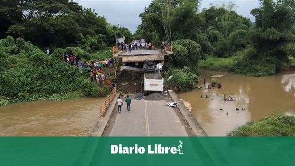 A dead for bridge collapse in Monte Plata