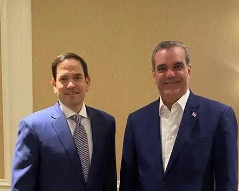 Abinader se reunirá con Marco Rubio para tratar la crisis haitiana en la ONU     