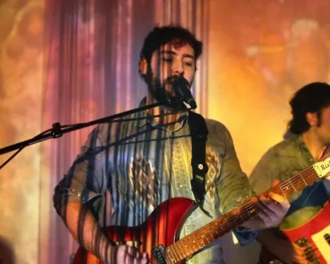 El músico cubanoamericano Adrián López Ballester