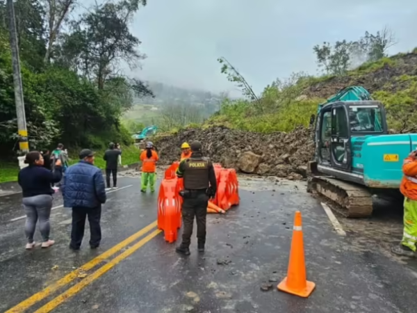 Aerocivil asks airlines to 'keep solidarity rates' for the closure of the plain track