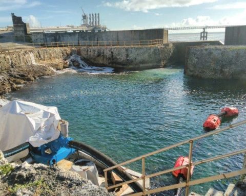 AES Andrés entra a funcionar