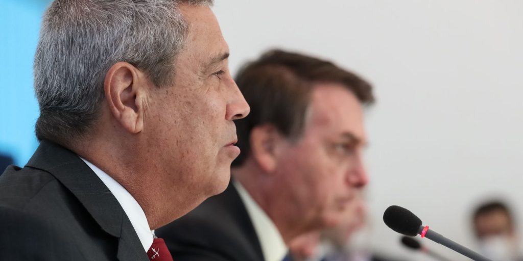 After breaking tooth, Braga Netto calls for permission to take exams