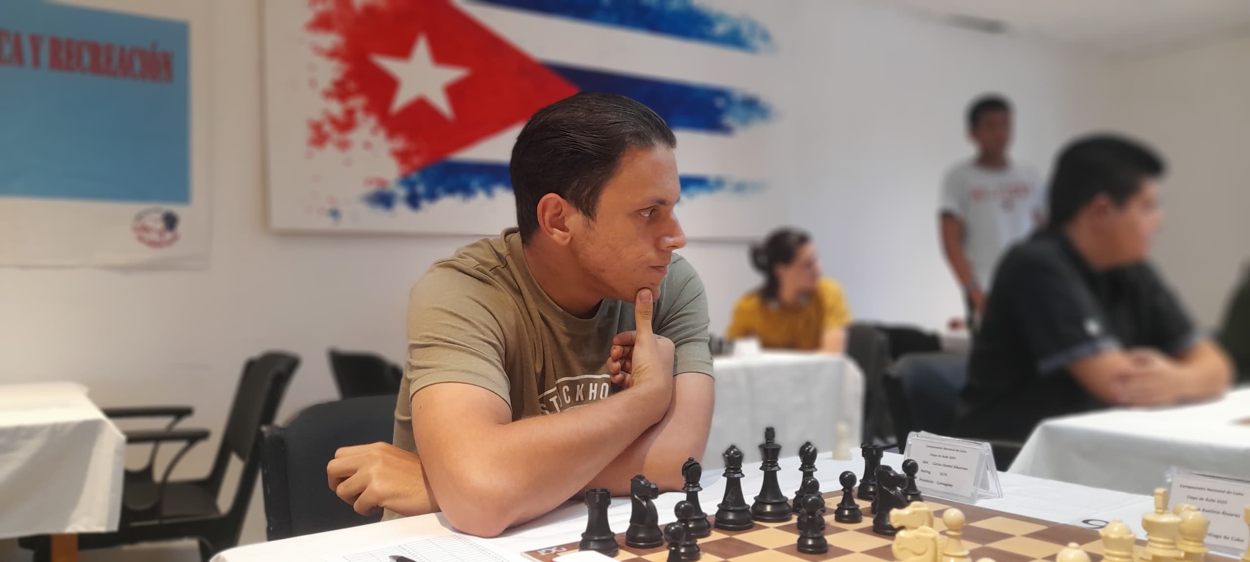 Albornoz wins undefeated chess tournament in Valencia