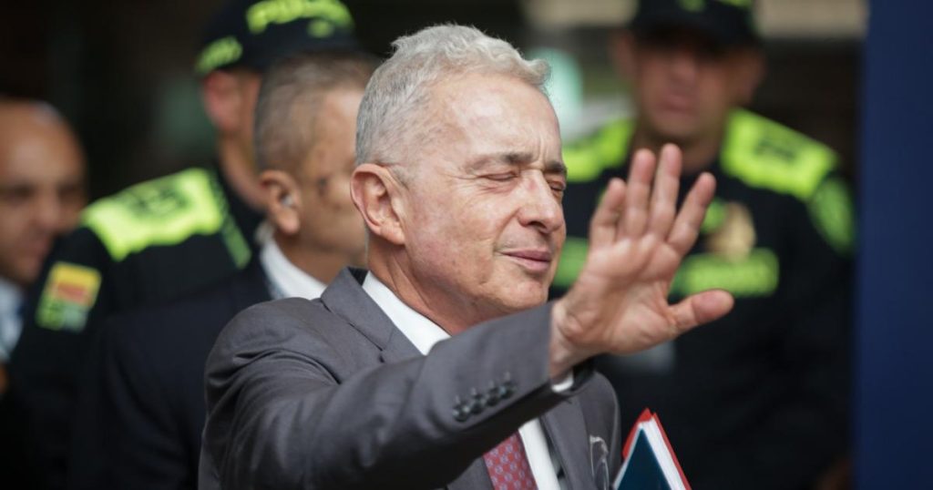 Álvaro Uribe: "The Ministry of Sports, what has it served? The Ministry of Equality, why has it served?"