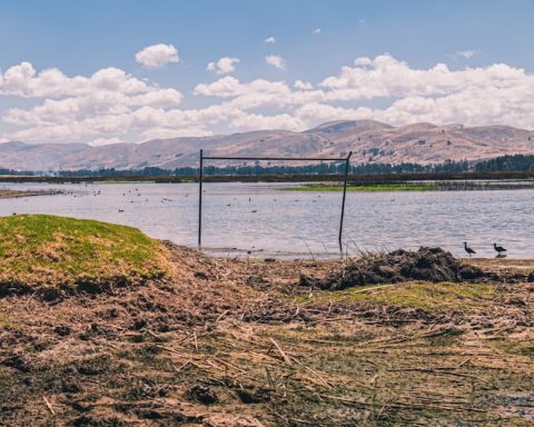 Ana presents a plan to prevent overflows from the C (tragadero lagoon in Jauja