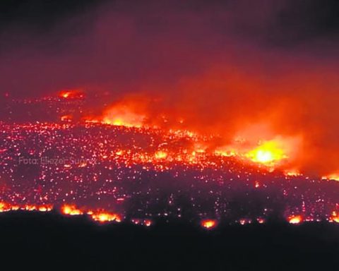 Arden Ñembi Guasu and the Natural Area San Matías; The lack of fuel hinders combat