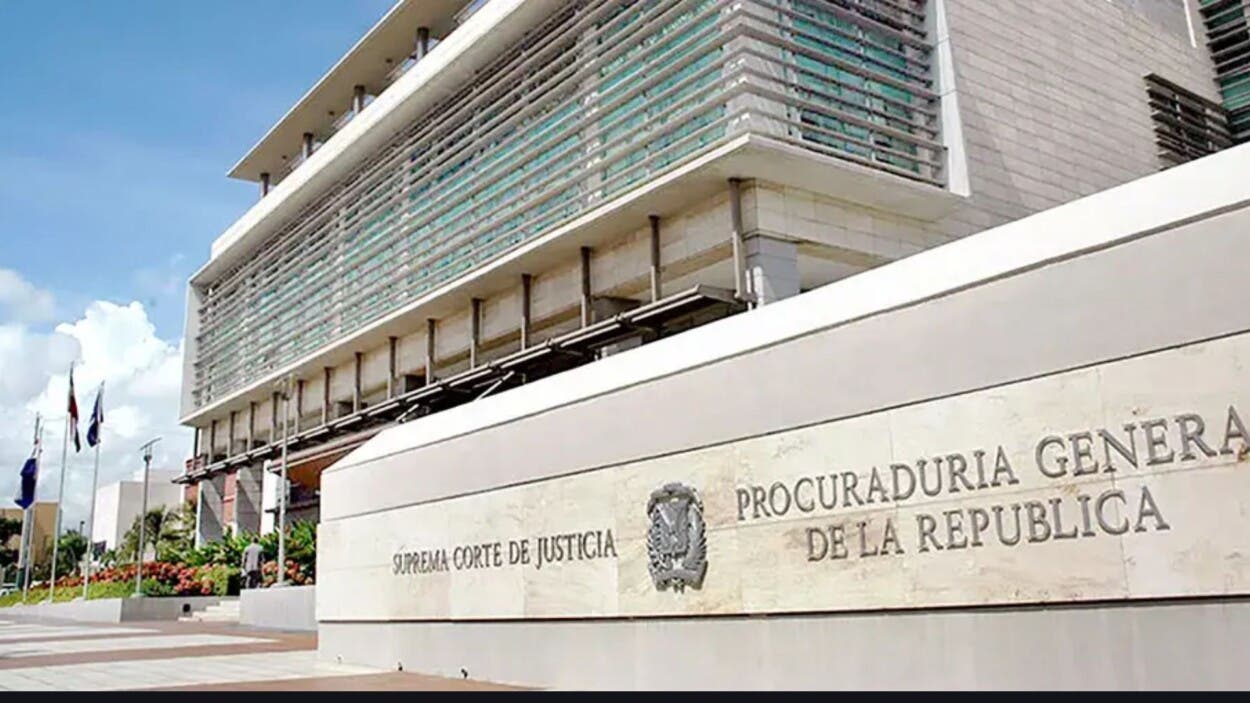 Se entrega Argenis “Kodigo” tras ser vinculado a red de narcotráfico y lavado de activos