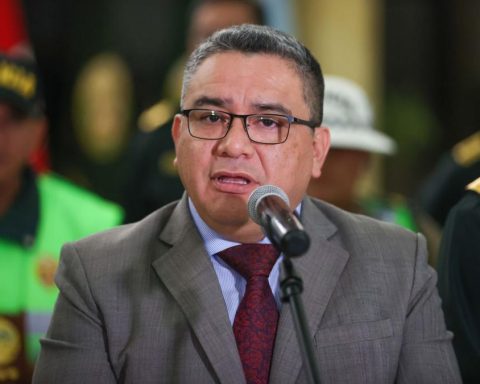 Audios Case: Santiváñez is victimized and says that there is a media campaign against him