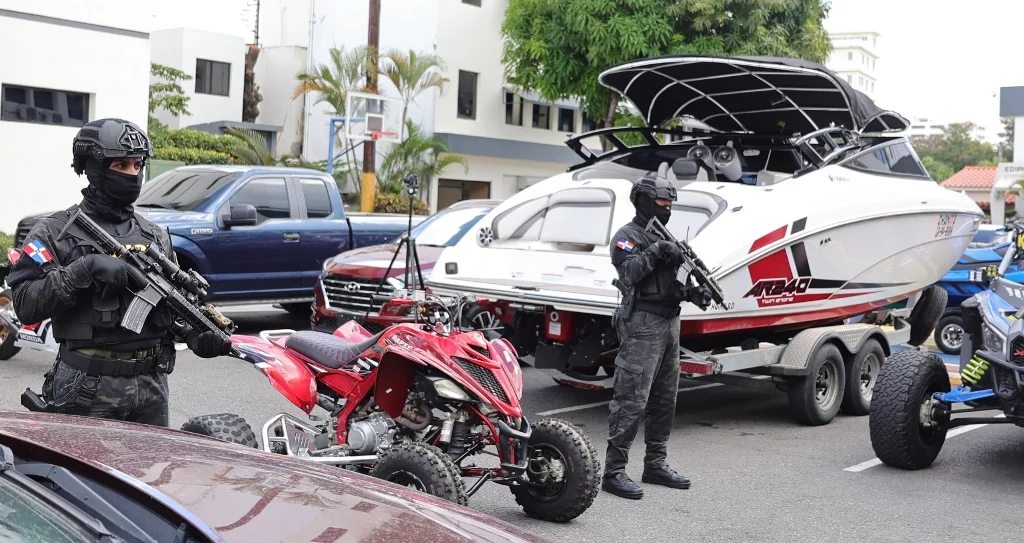 Authorities confiscate goods for RD $ 70 million drug trafficking network