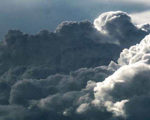 Prevén mantos nubosos de rápida evolución con eventuales lluvias en varias zonas del país