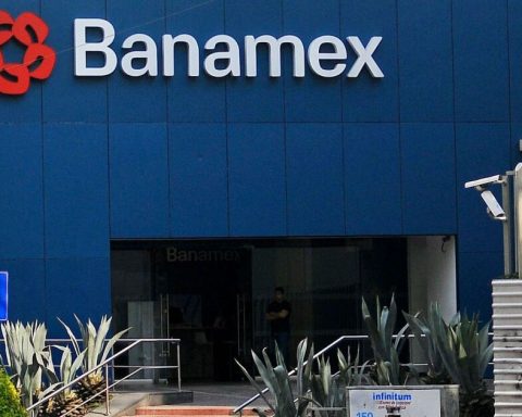 Banamex has the challenge of reducing delinquency and improving profitability