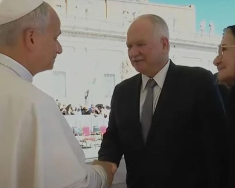 Before assuming STF presidency, Fachin visits Papa Leão XIV