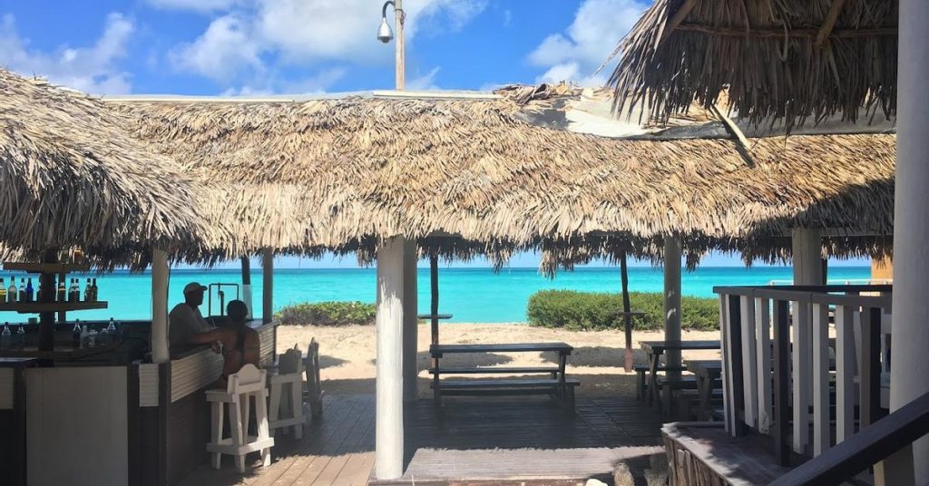 Before the fall of tourism, a Spanish tour operator rewards 400 of its agents with a trip to Cuba