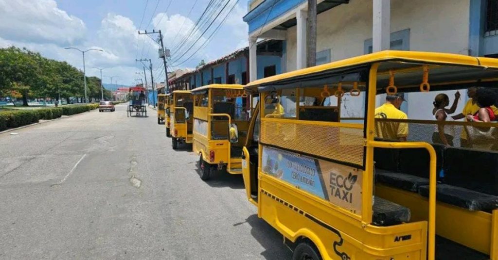 Between breakdowns and blackouts, Chinese electric foton do not resolve transport in Santiago de Cuba