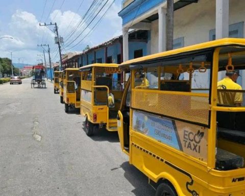 Between breakdowns and blackouts, Chinese electric foton do not resolve transport in Santiago de Cuba