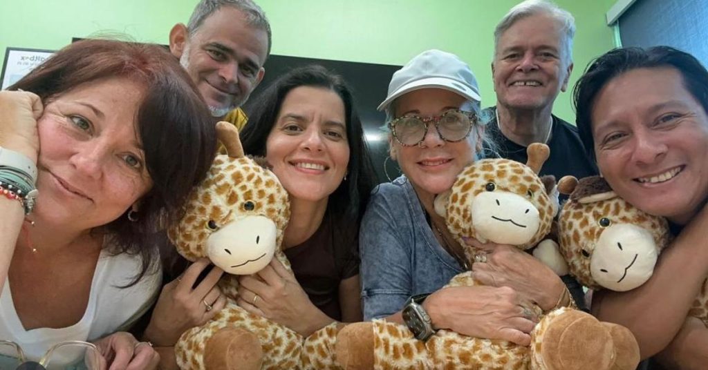 Between two blackouts, they recorded their music and achieved a nomination in the Grammy