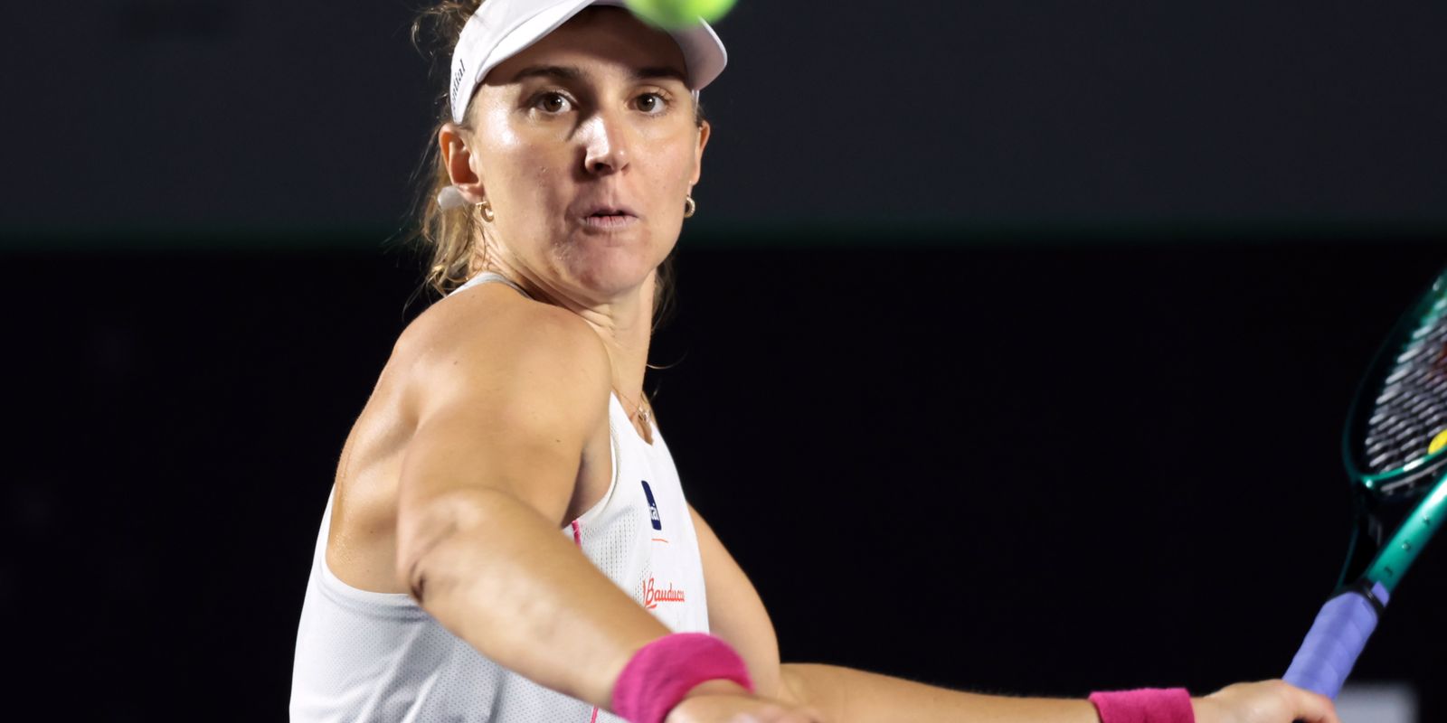 Bia Haddad wins Brazilian confrontation in the round of 16